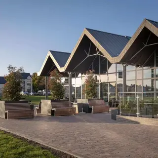 4* Heyford Hotel Bicester night for two with breakfast, drink & late checkout