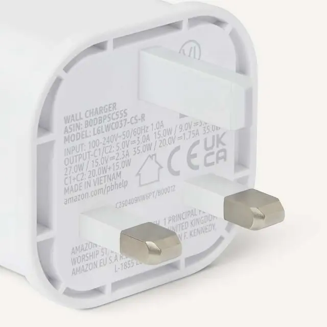 Amazon Basics 35W 2-Port GaN USB-C Nano Wall Charger in White photo 3
