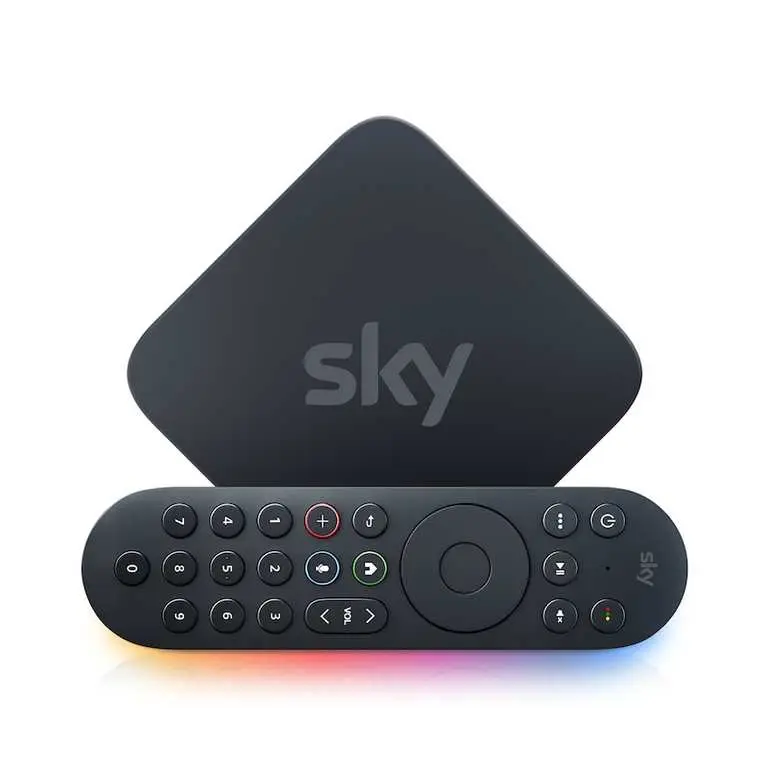 Sky Ultimate TV and 900Mbps Full Fibre Broadband for new customers at £41 per month over 24 months